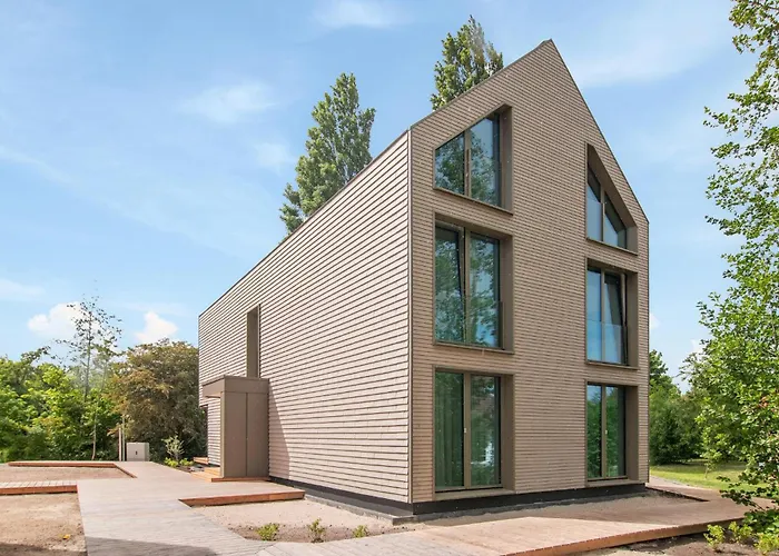 1 Bedroom Amazing In Tossens Apartman Stick